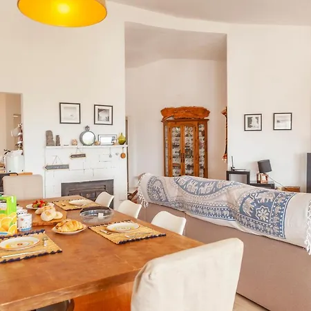 C18 - Church Square In Da