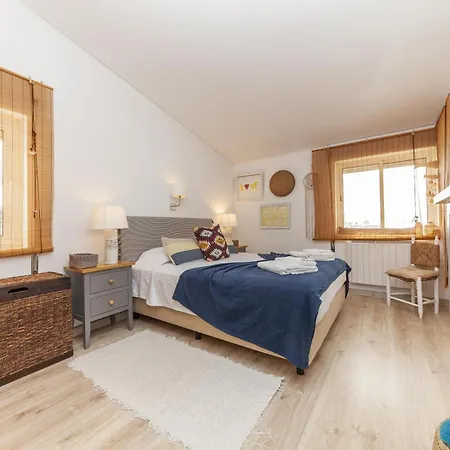 Apartamento C18 - Church Square In Da Luz