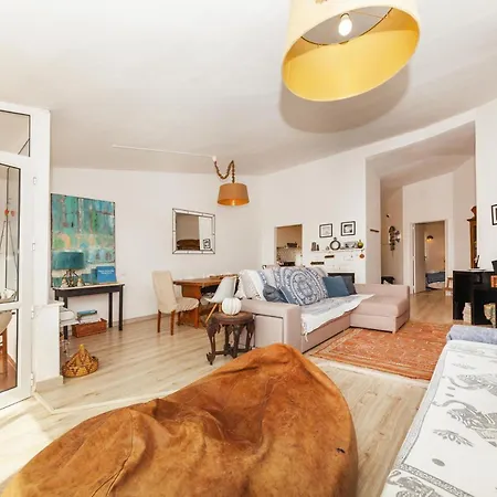 C18 - Church Square In Da * Luz